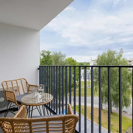 Prandoty 10c Cozy With Balcony & Parking In By Renters Cracóvia