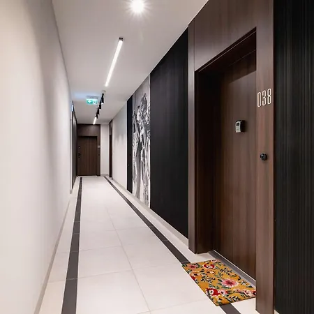 Apartment Prandoty 10c Cozy With Balcony & Parking In By Renters Krakau