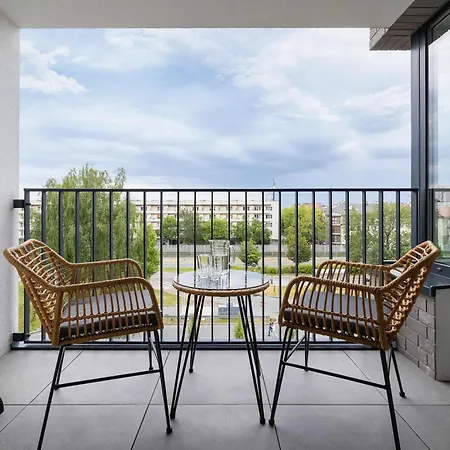 Апартаменты Prandoty 10c Cozy With Balcony & Parking In By Renters *